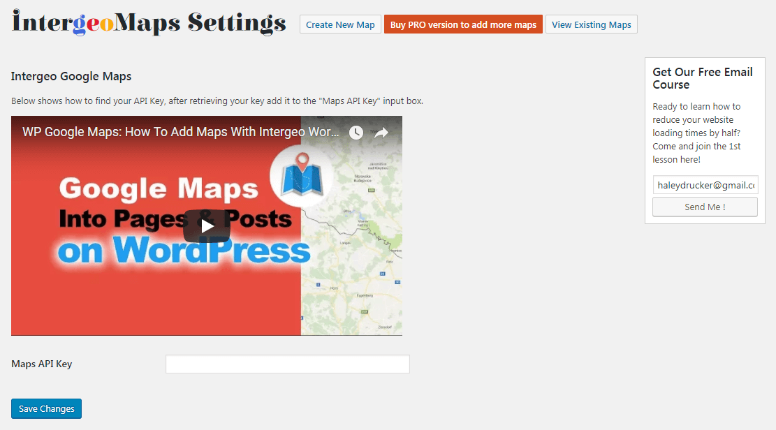 粘貼您的密鑰以將Google地圖添加到WordPress。